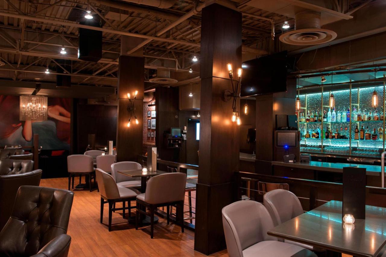 Sheraton Cavalier Saskatoon Hotel Екстериор снимка