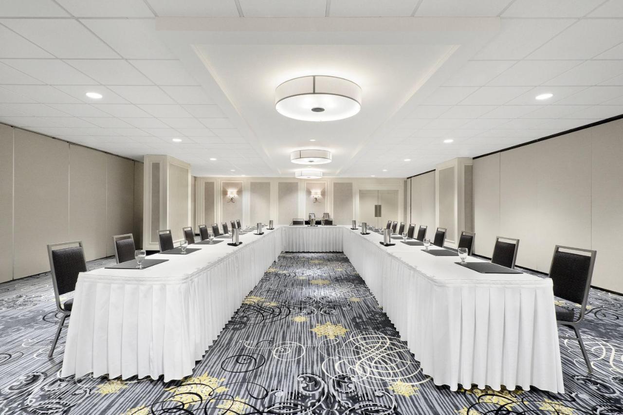 Sheraton Cavalier Saskatoon Hotel Екстериор снимка
