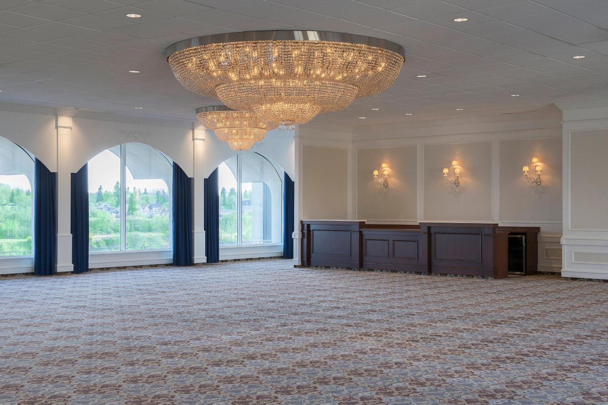 Sheraton Cavalier Saskatoon Hotel Екстериор снимка